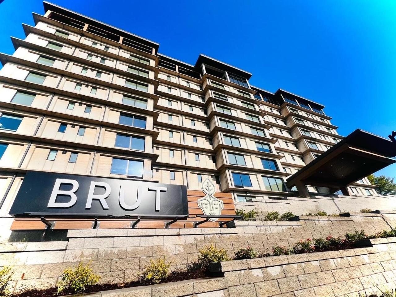 Brut Hotel Tulsa Exterior foto